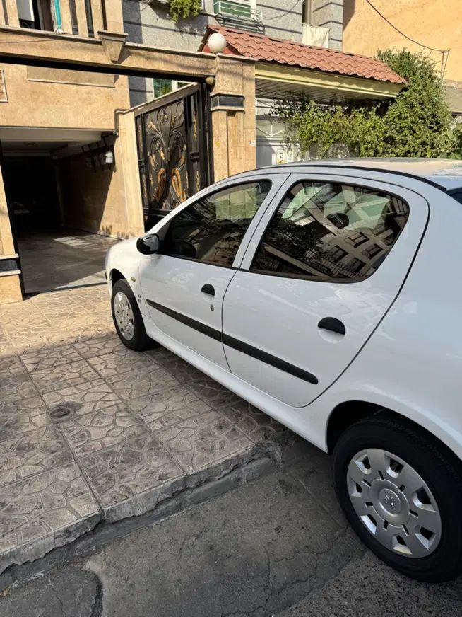 پژو ۲۰۶ صندوق دار v8 - 1398