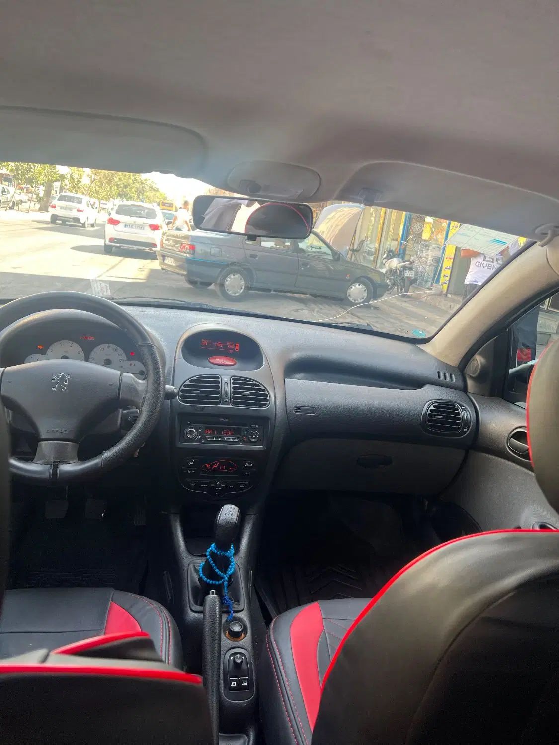 پژو ۲۰۶ صندوق دار v8 - 1396