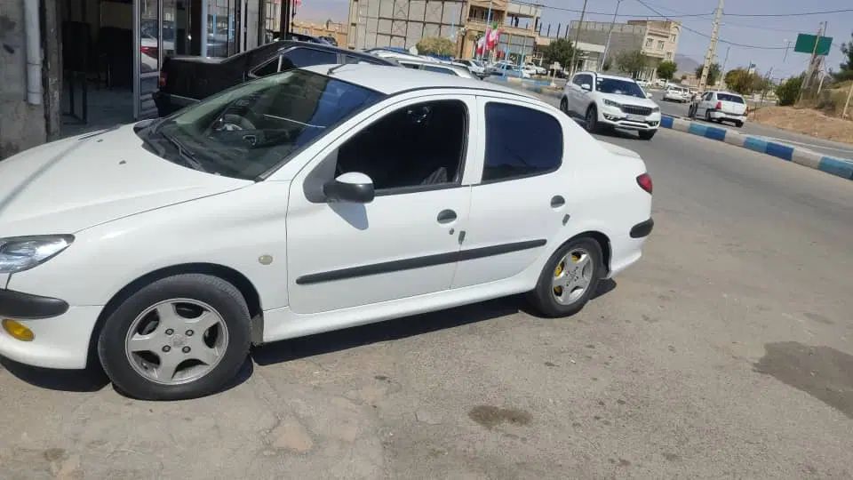 پژو ۲۰۶ صندوق دار v2 - 1389