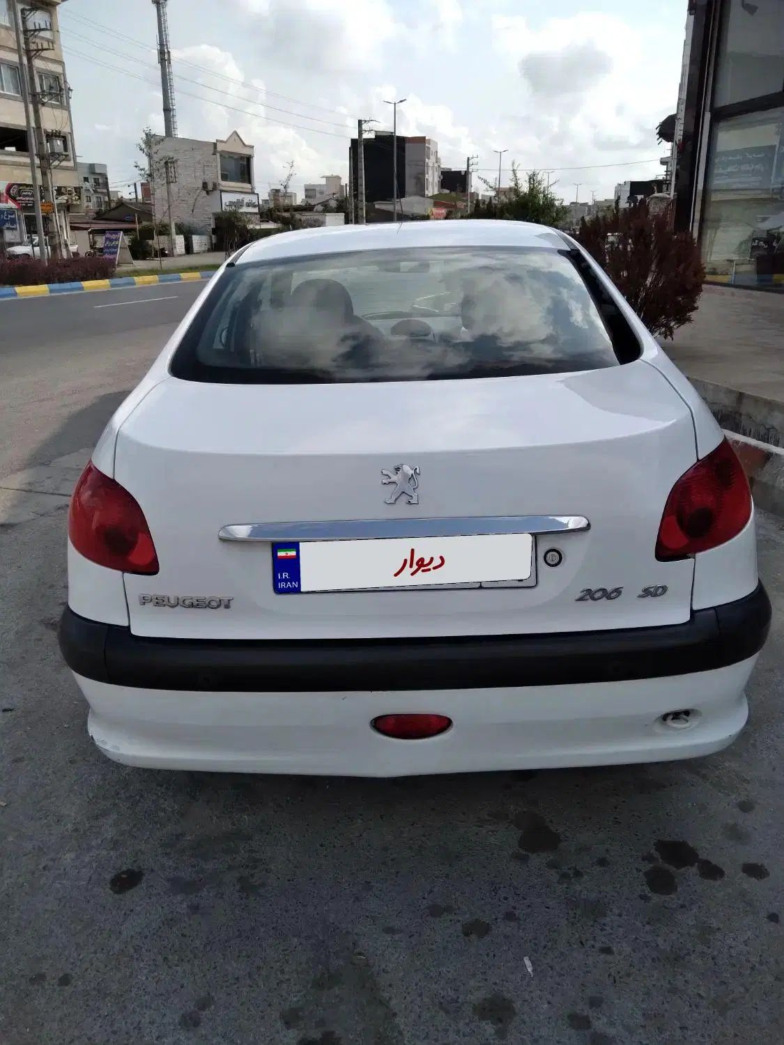 پژو ۲۰۶ صندوق دار v8 - 1396
