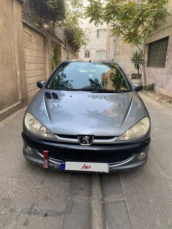 پژو ۲۰۶ صندوق دار v8 - 1385