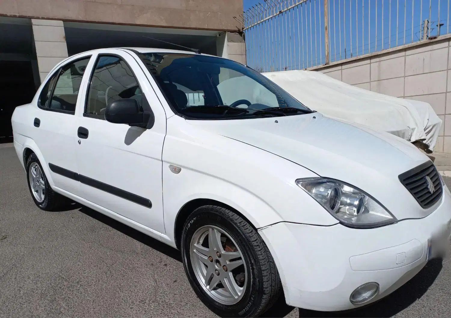 تیبا صندوق دار SX - 1393
