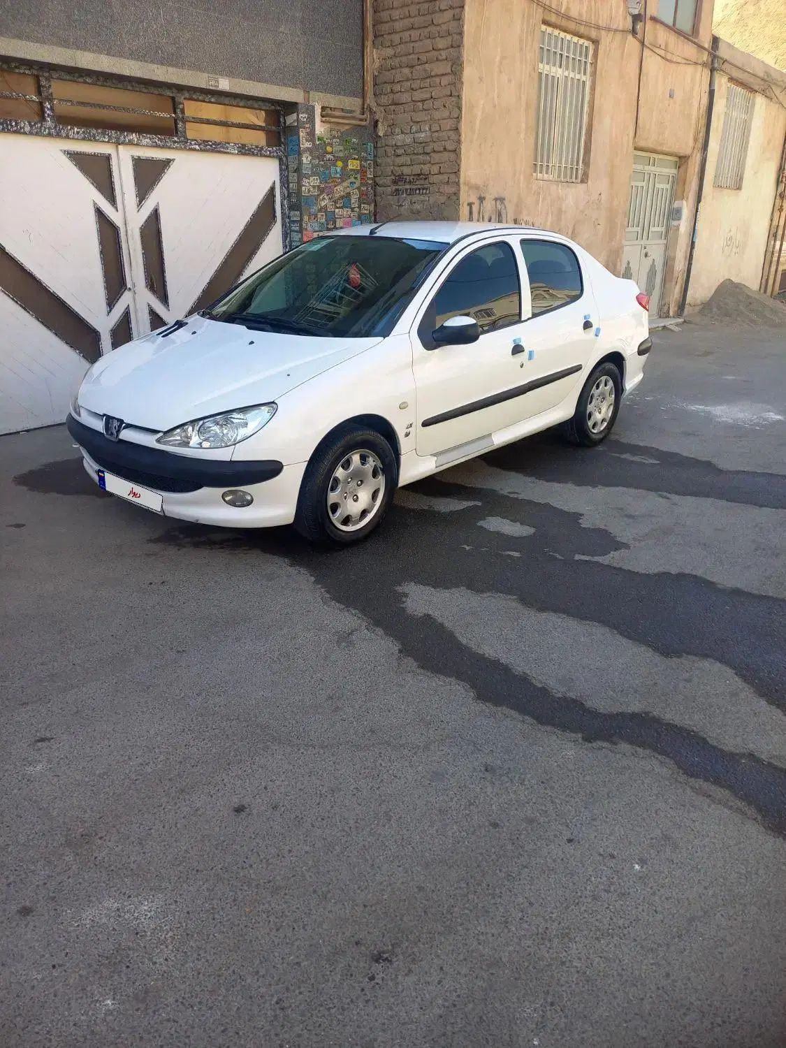 پژو ۲۰۶ صندوق دار v8 - 1393