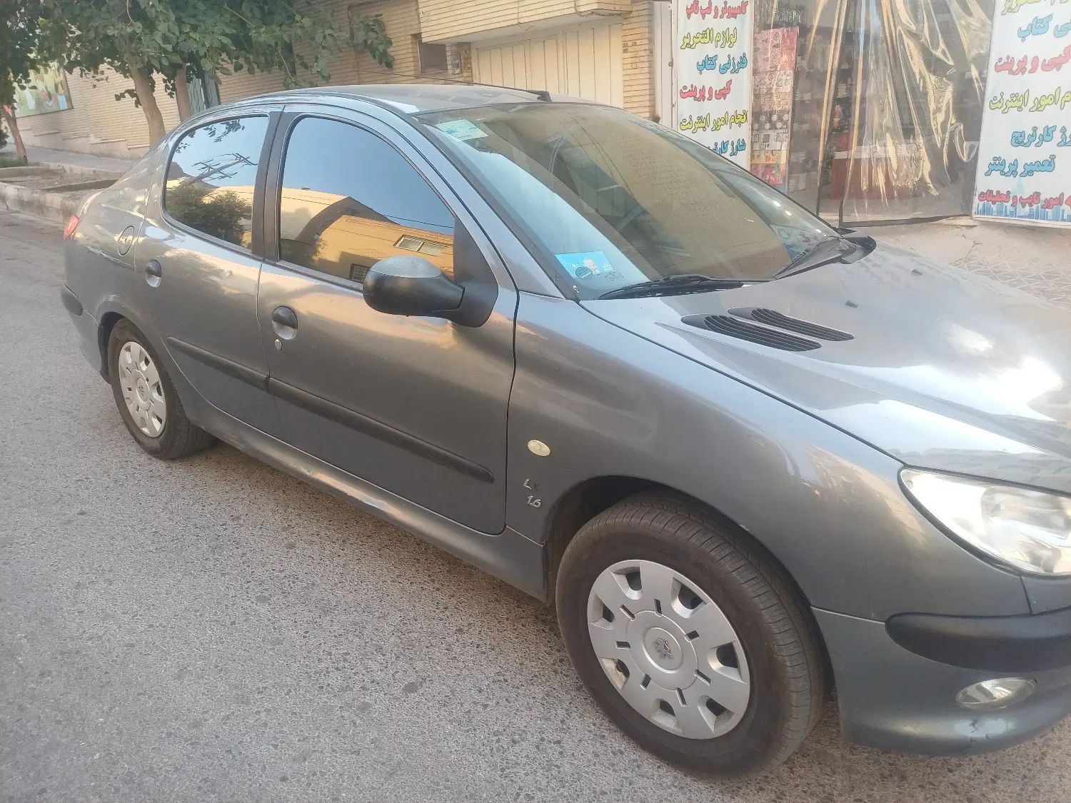 پژو ۲۰۶ صندوق دار v8 - 1388