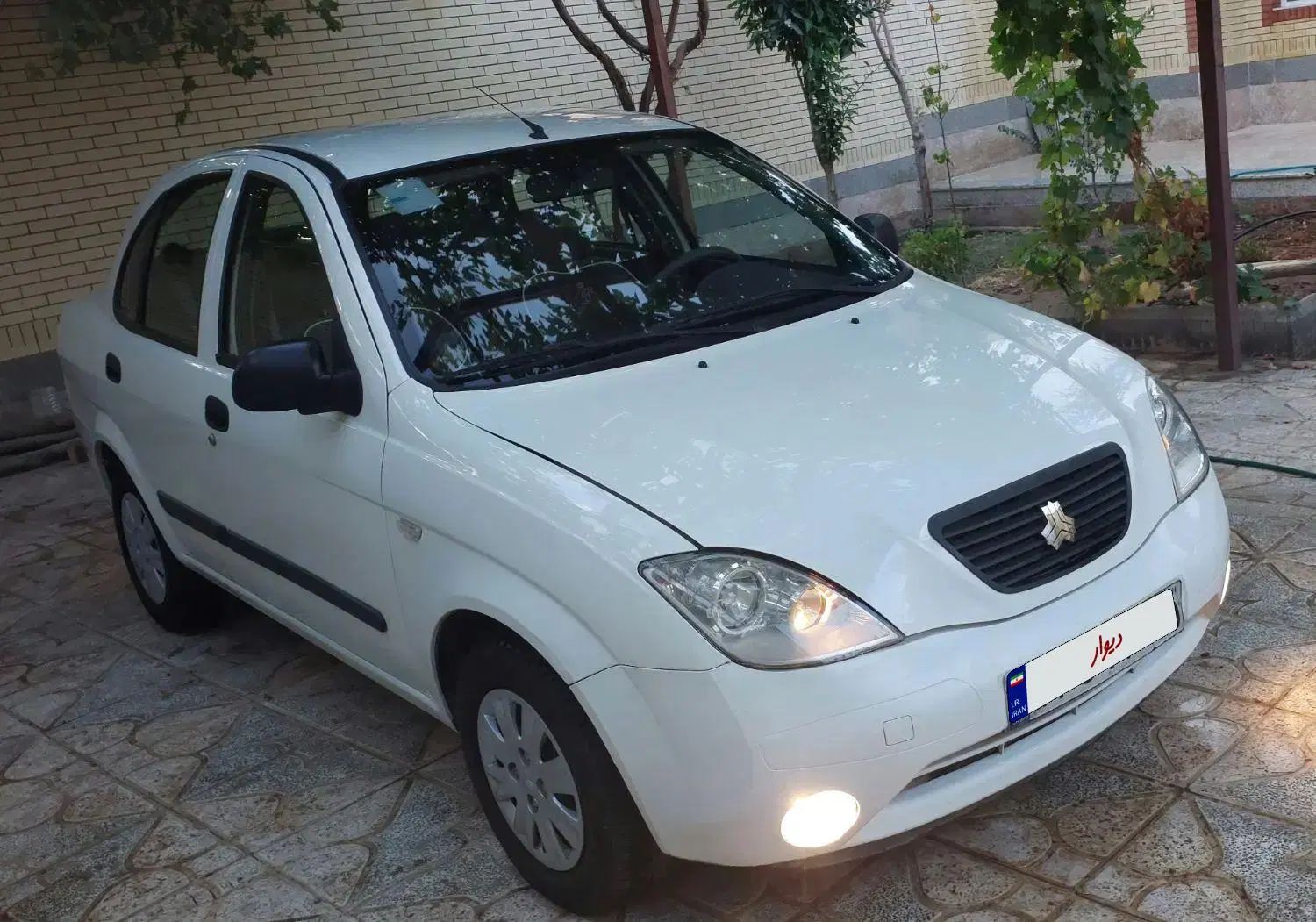 تیبا صندوق دار LX - 1395