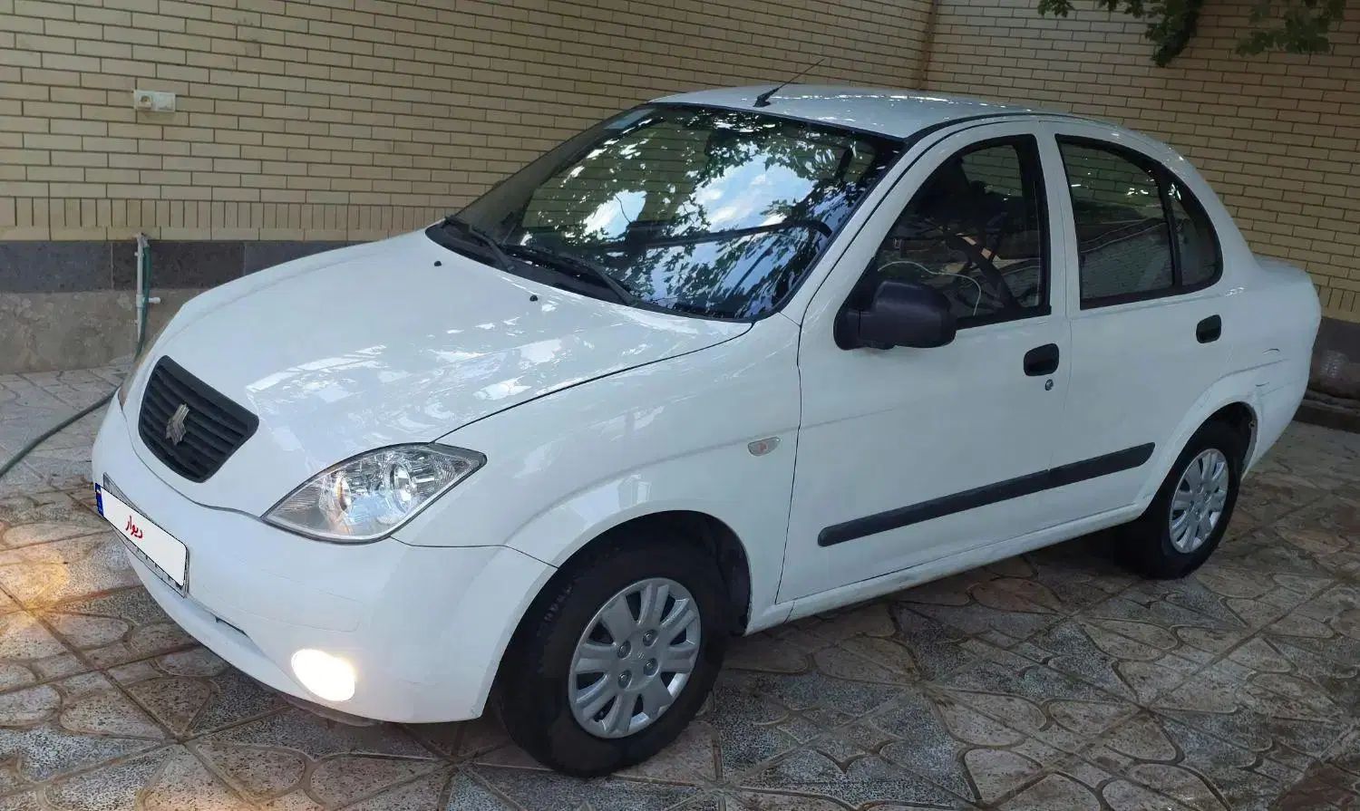 تیبا صندوق دار LX - 1395