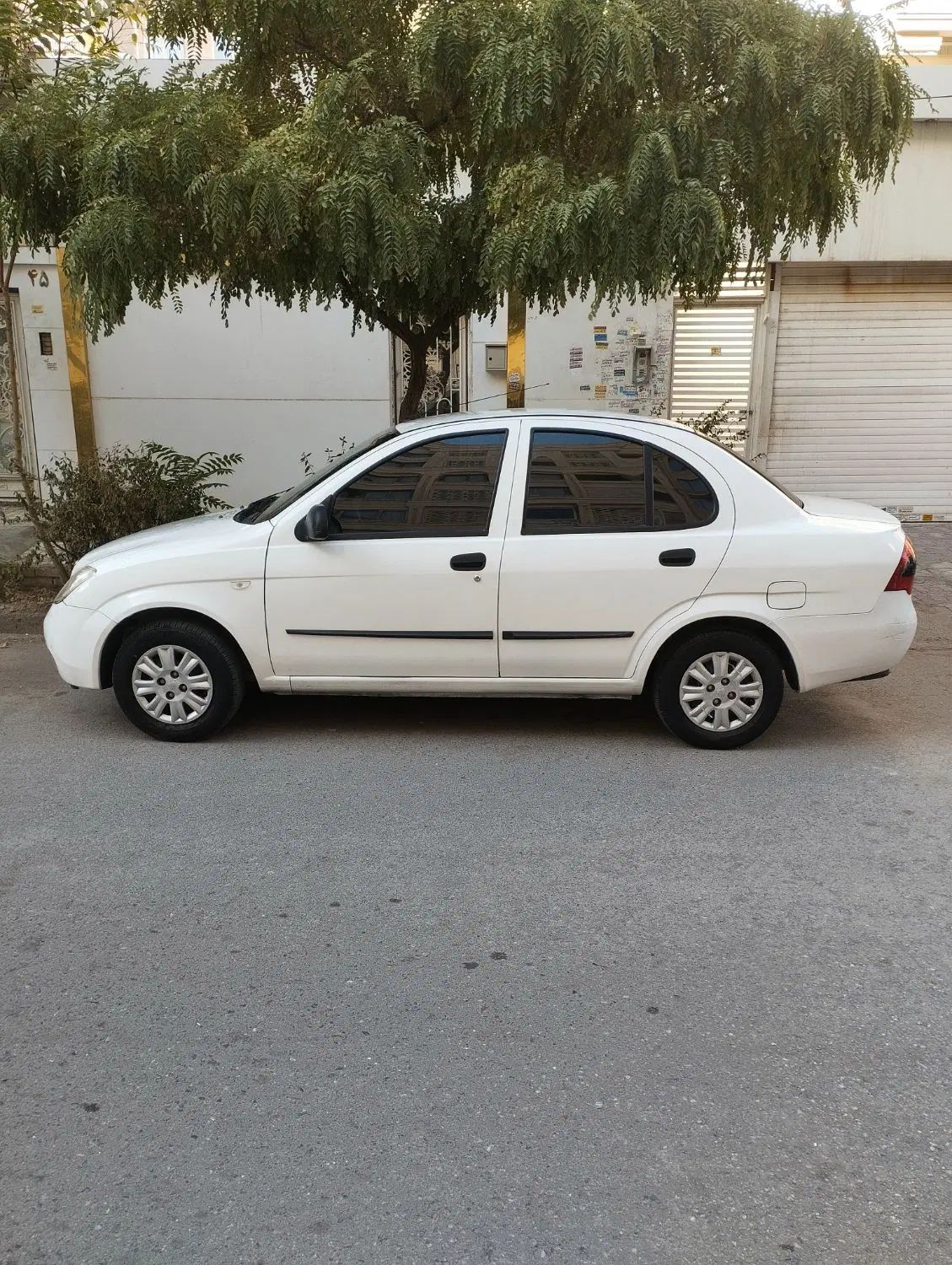 تیبا صندوق دار SX - 1400