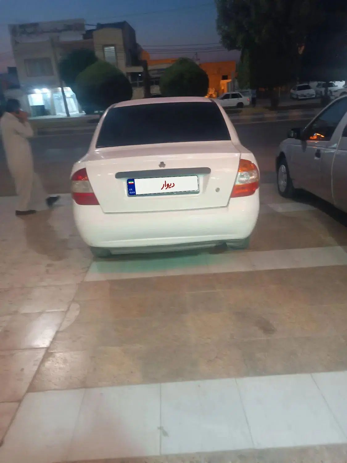 تیبا صندوق دار SX - 1400