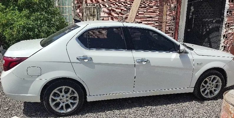 دنا پلاس توربو 6 دنده - 1401