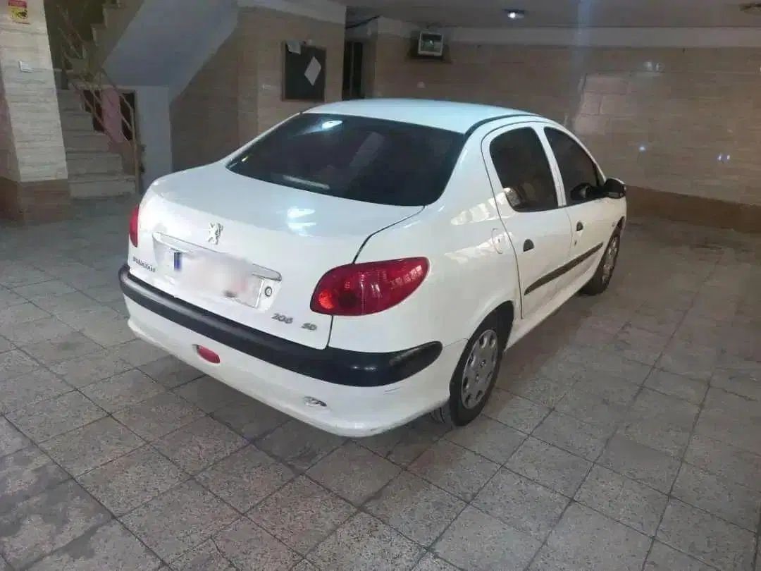 خودرو پژو، ۲۰۶ صندوق دار آگهی ann_20529577