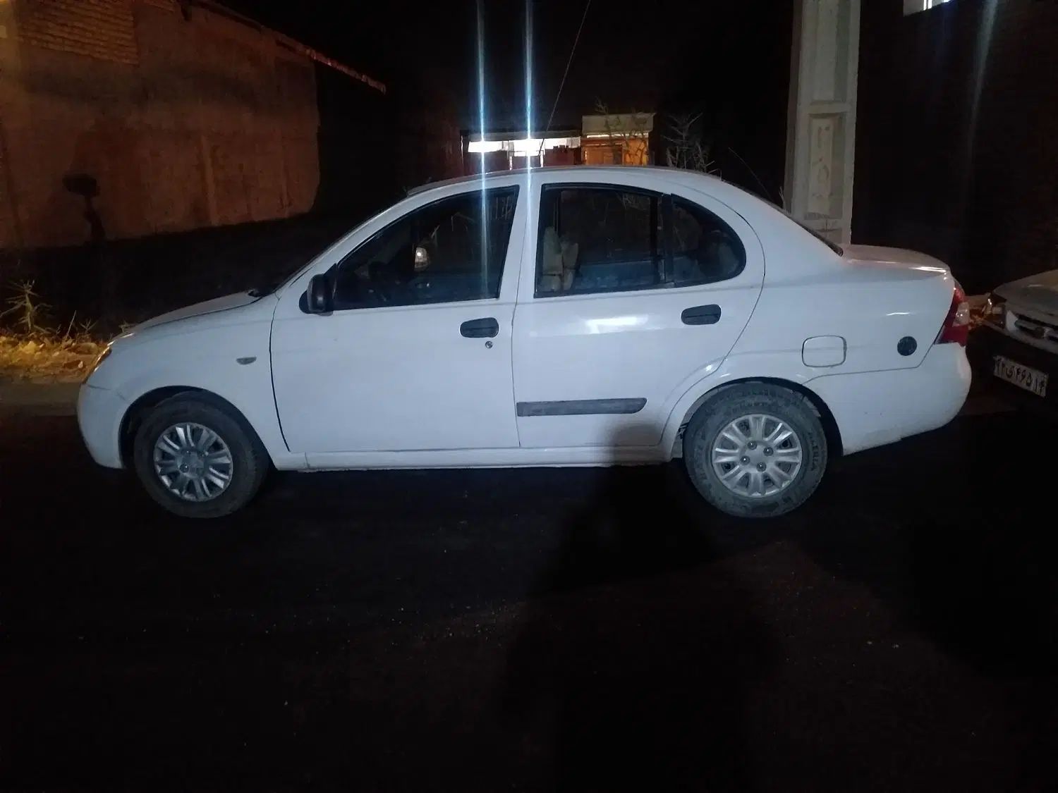 تیبا صندوق دار SX - 1393