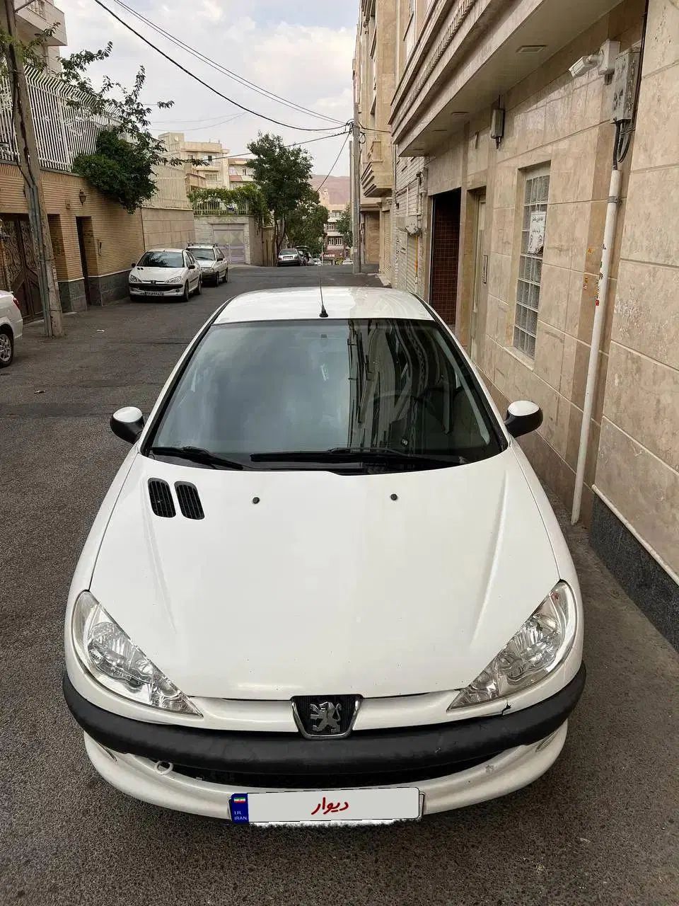 پژو ۲۰۶ صندوق دار v8 - 1394