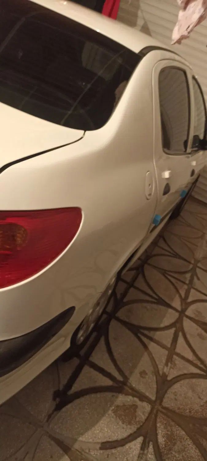 پژو ۲۰۶ صندوق دار v8 - 1392