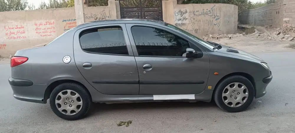 پژو ۲۰۶ صندوق دار v8 - 1385