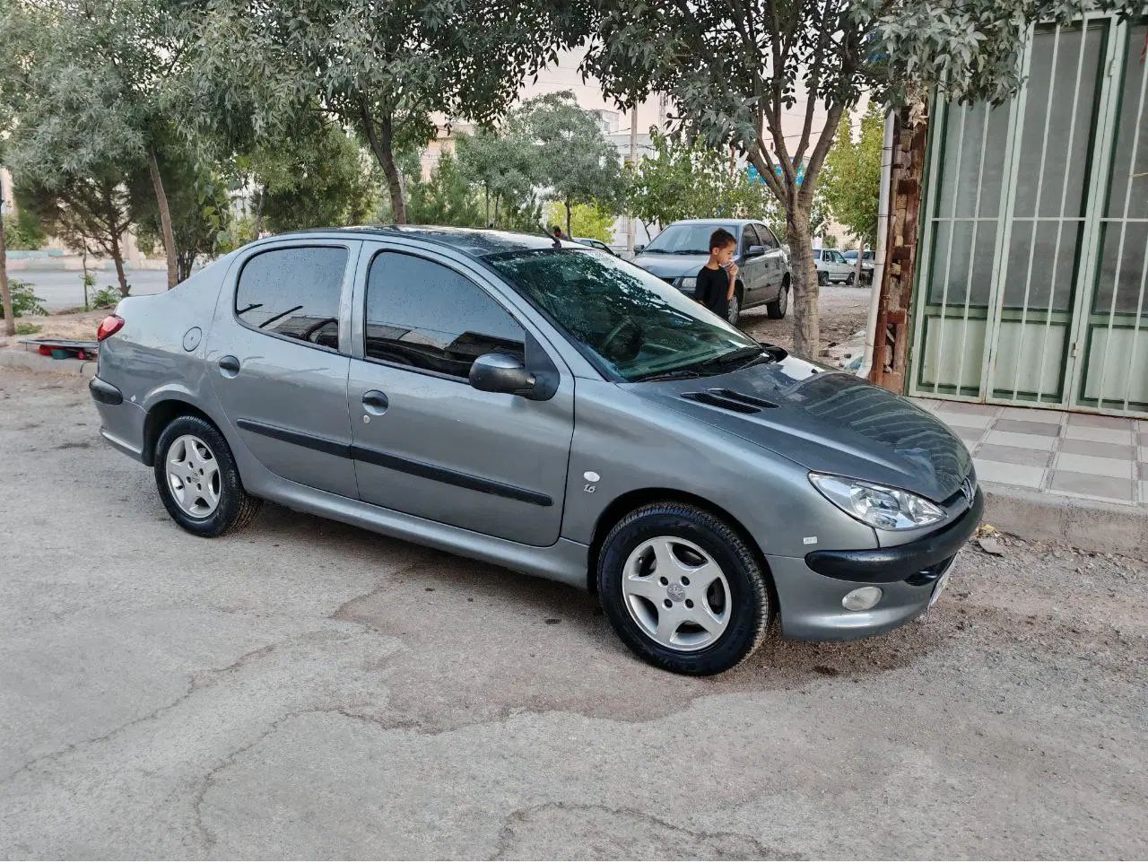 پژو ۲۰۶ صندوق دار v8 - 1386