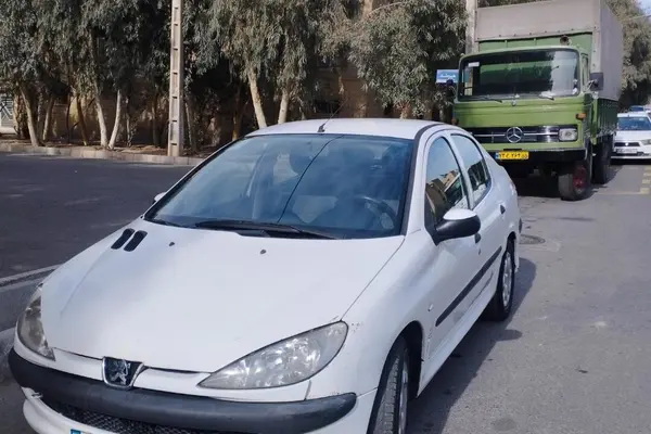 پژو ۲۰۶ صندوق دار v8 - 1394