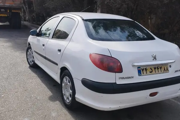 پژو ۲۰۶ صندوق دار v8 - 1394
