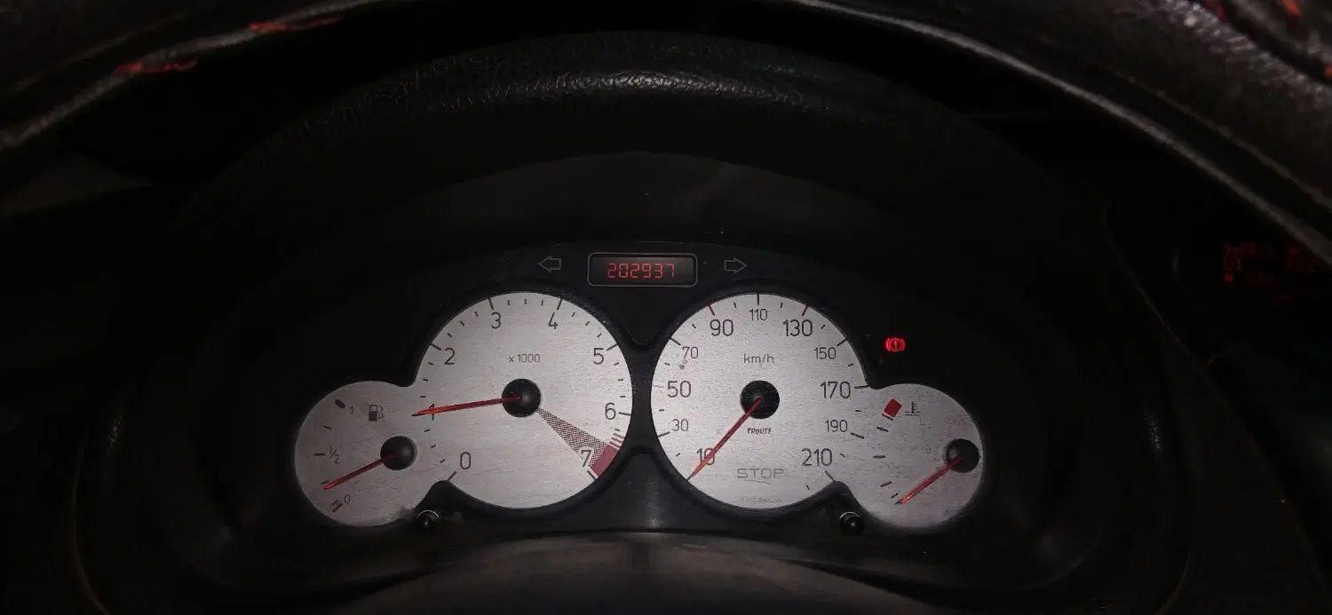 پژو ۲۰۶ صندوق دار v8 - 1394