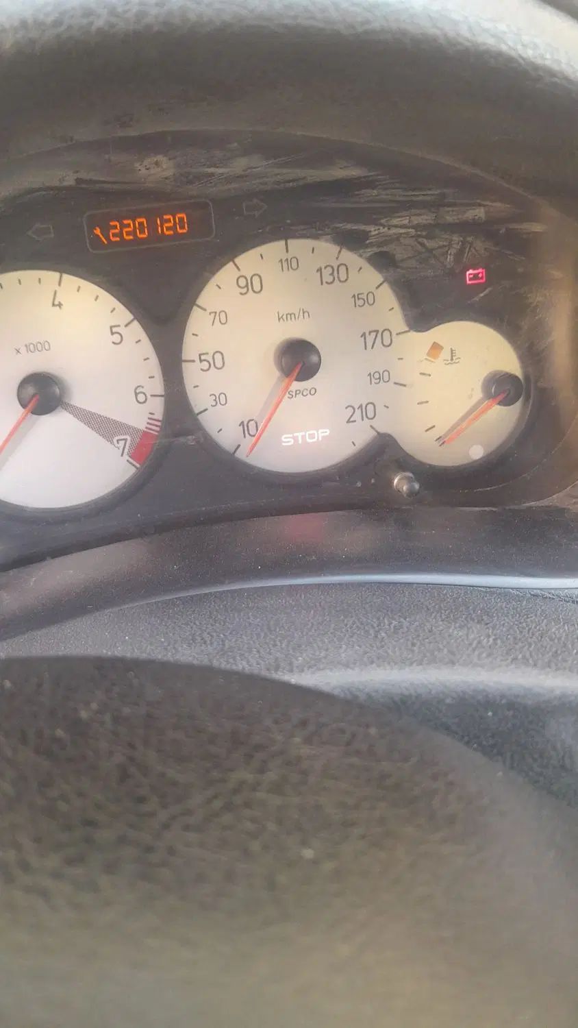 پژو ۲۰۶ صندوق دار v8 - 1395