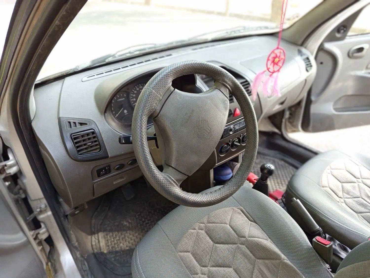 تیبا صندوق دار SX - 1390