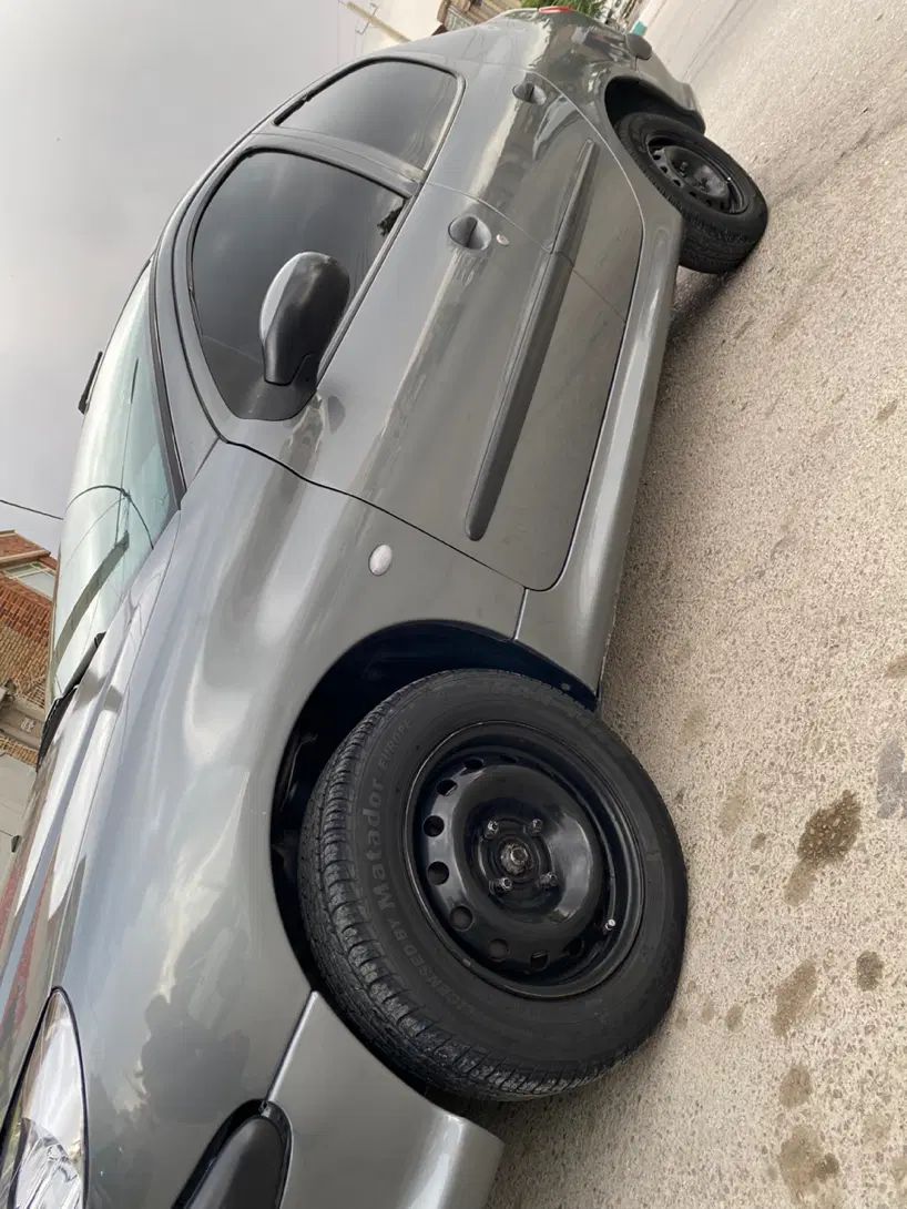 پژو ۲۰۶ صندوق دار v8 - 1386