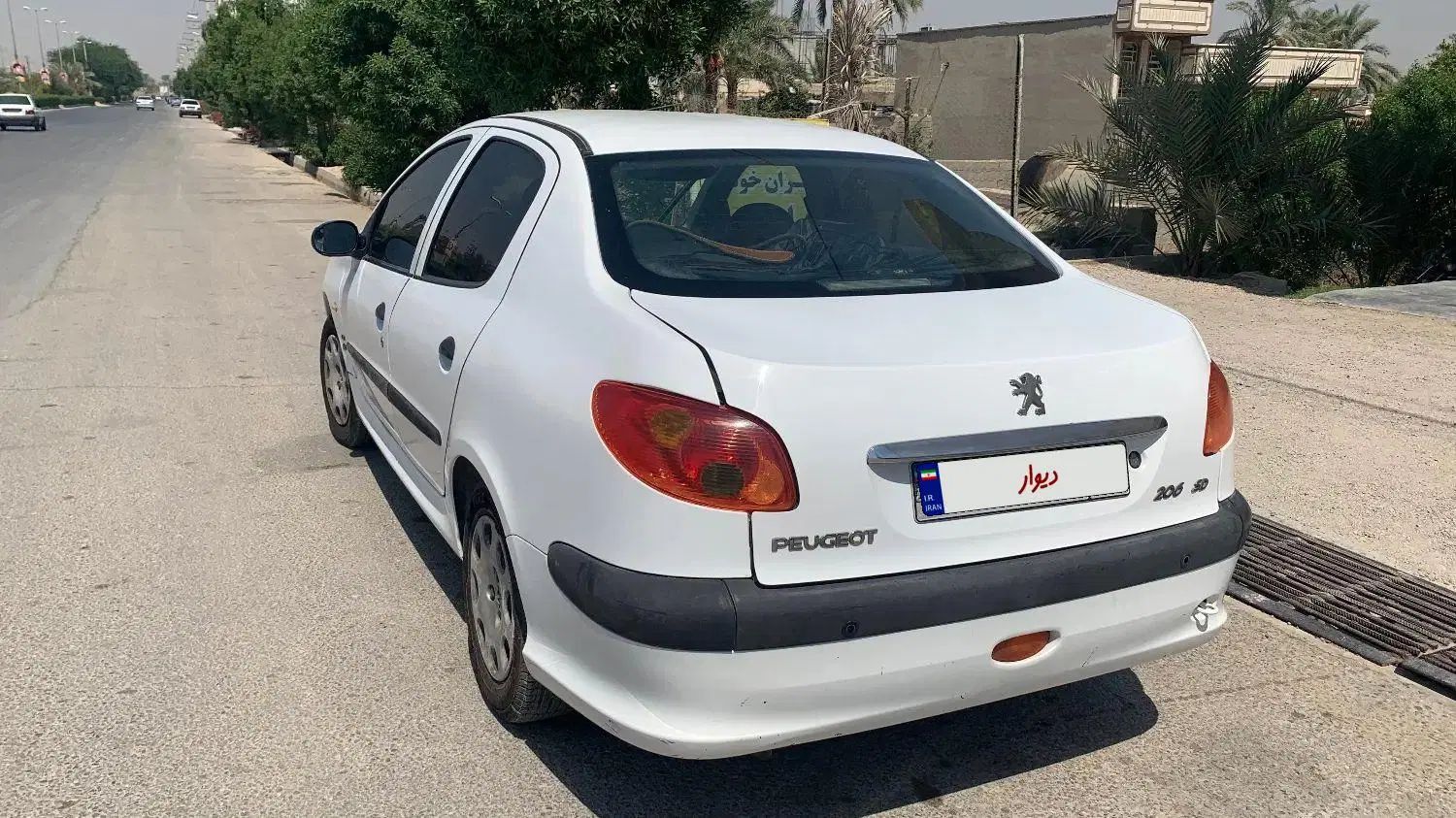پژو ۲۰۶ صندوق دار v8 - 1393