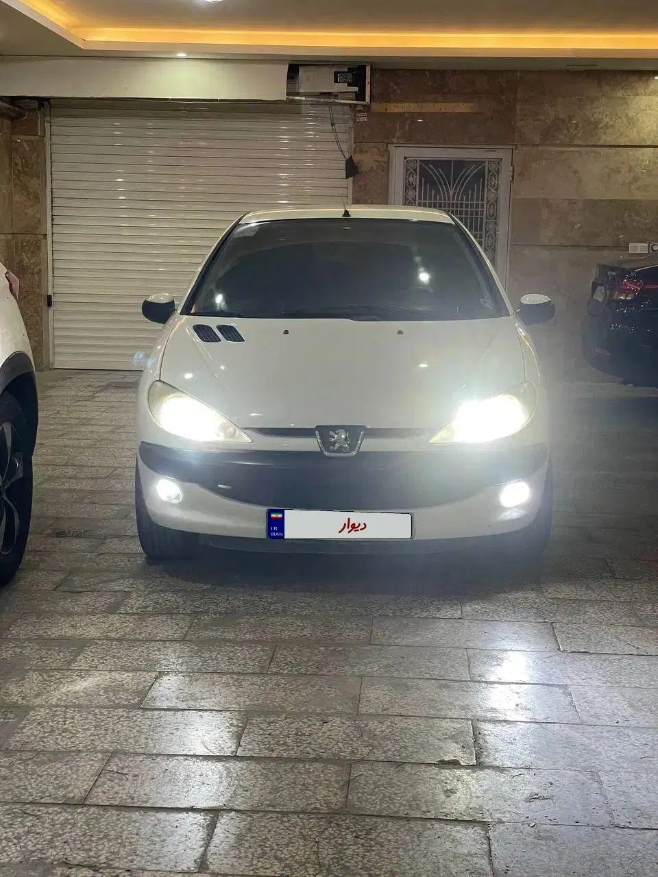 پژو ۲۰۶ صندوق دار v8 - 1393