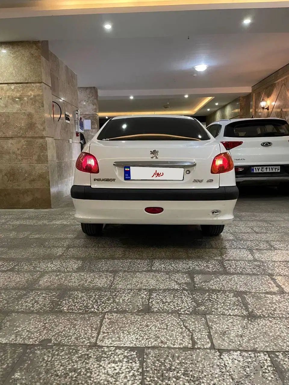 پژو ۲۰۶ صندوق دار v8 - 1393