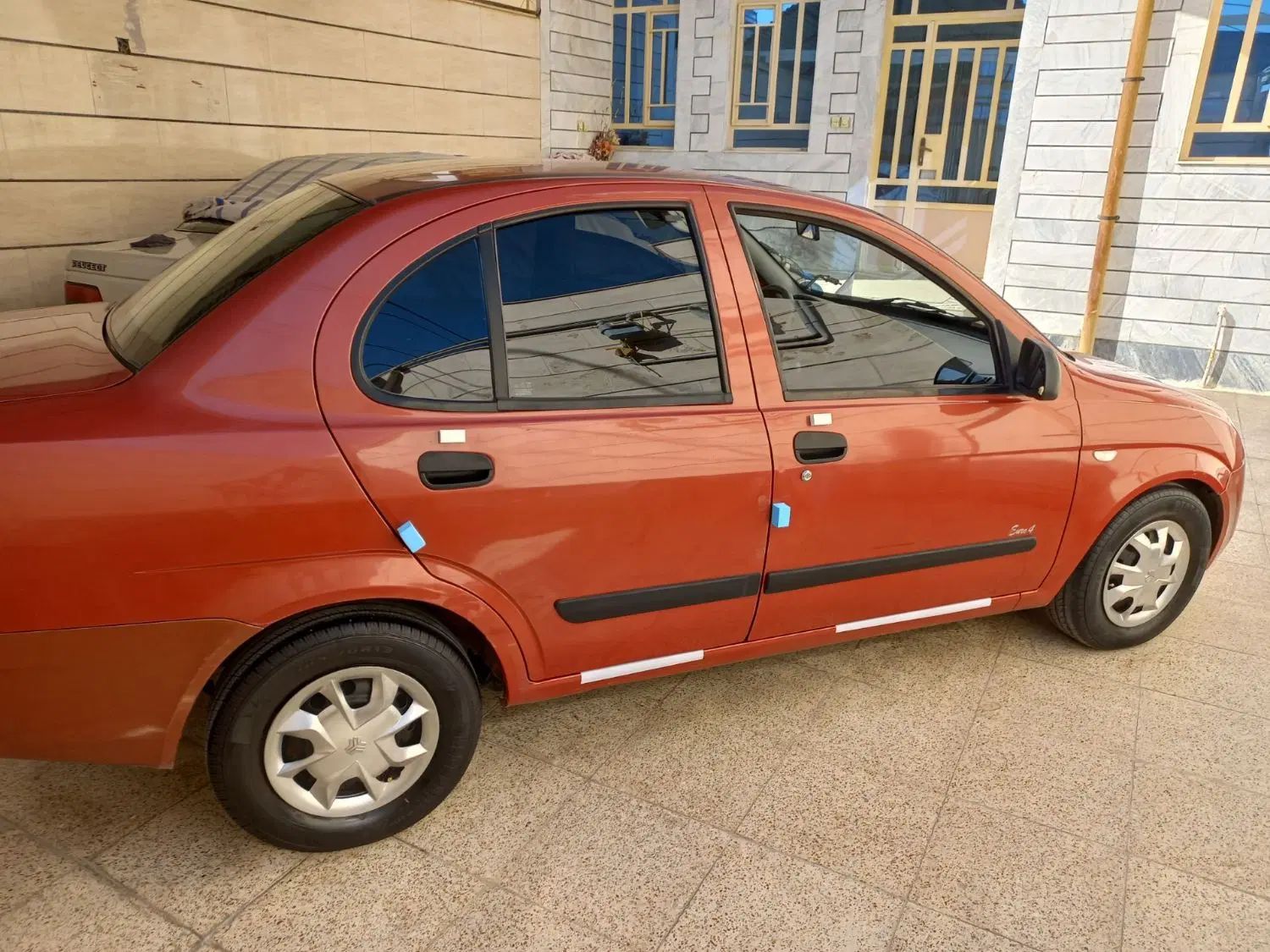 تیبا صندوق دار SX - 1392