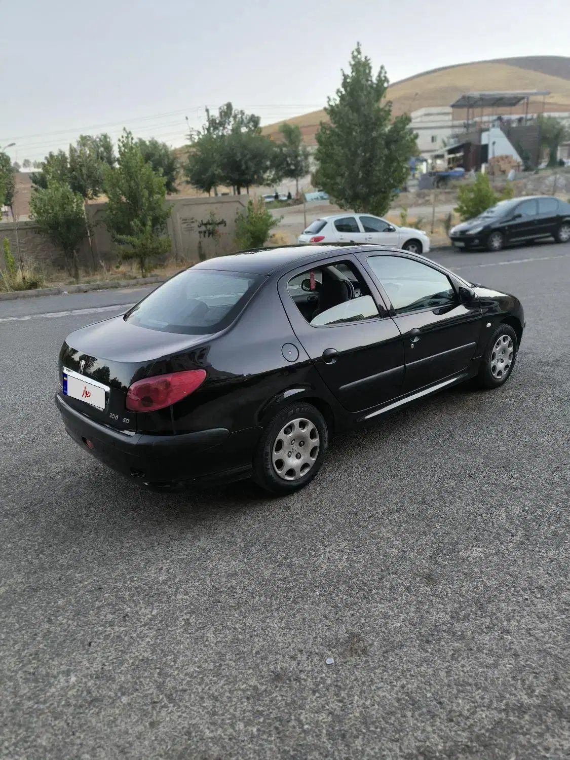 پژو ۲۰۶ صندوق دار v8 - 1394