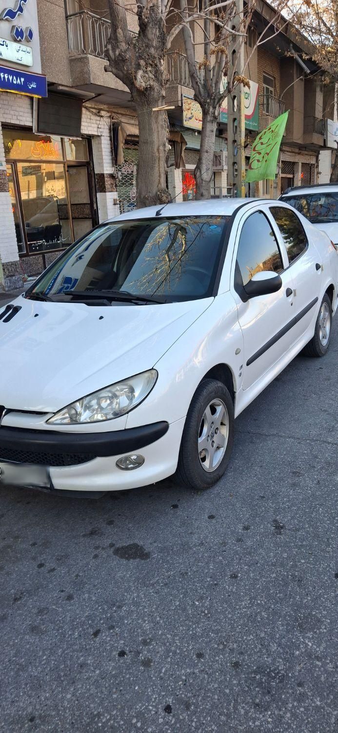 پژو ۲۰۶ صندوق دار v8 - 1399