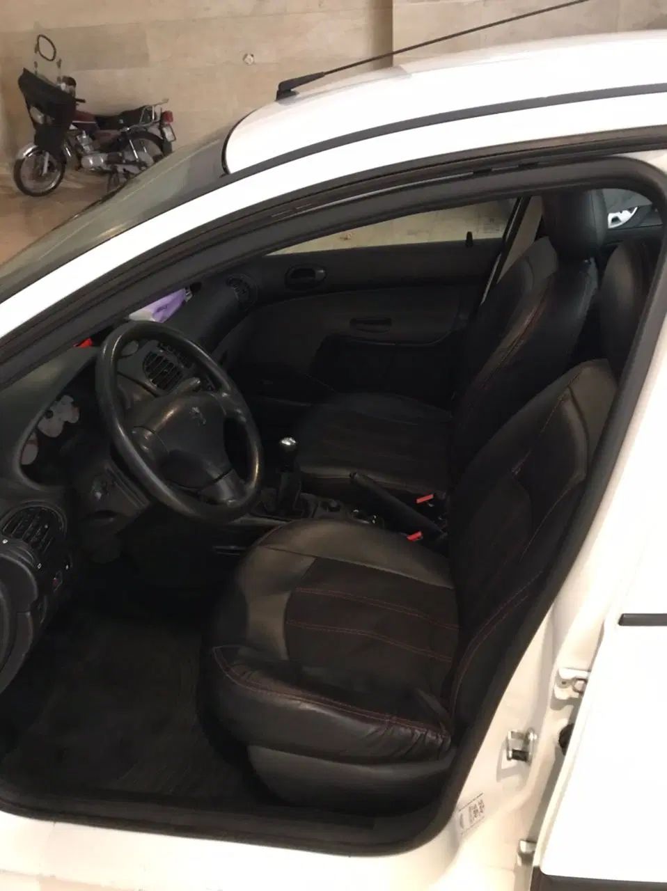 پژو ۲۰۶ صندوق دار v8 - 1399