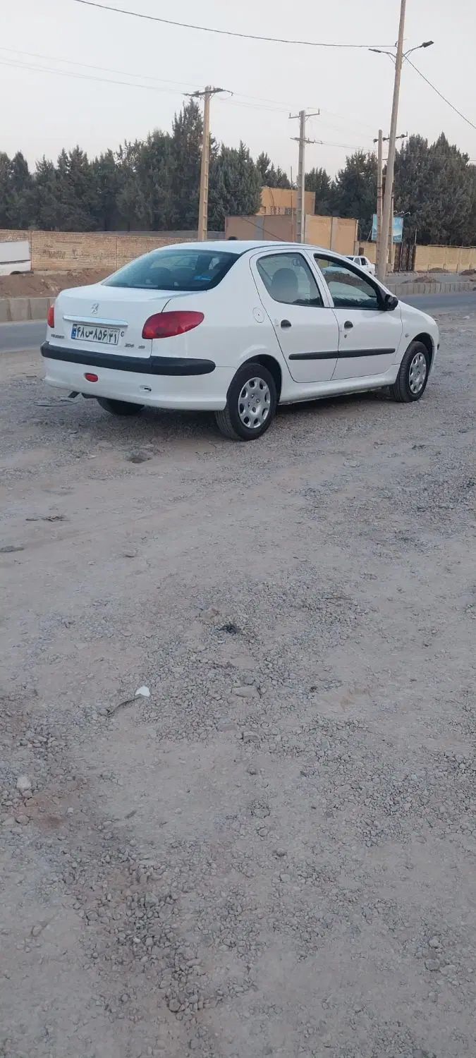 پژو ۲۰۶ صندوق دار v8 - 1397