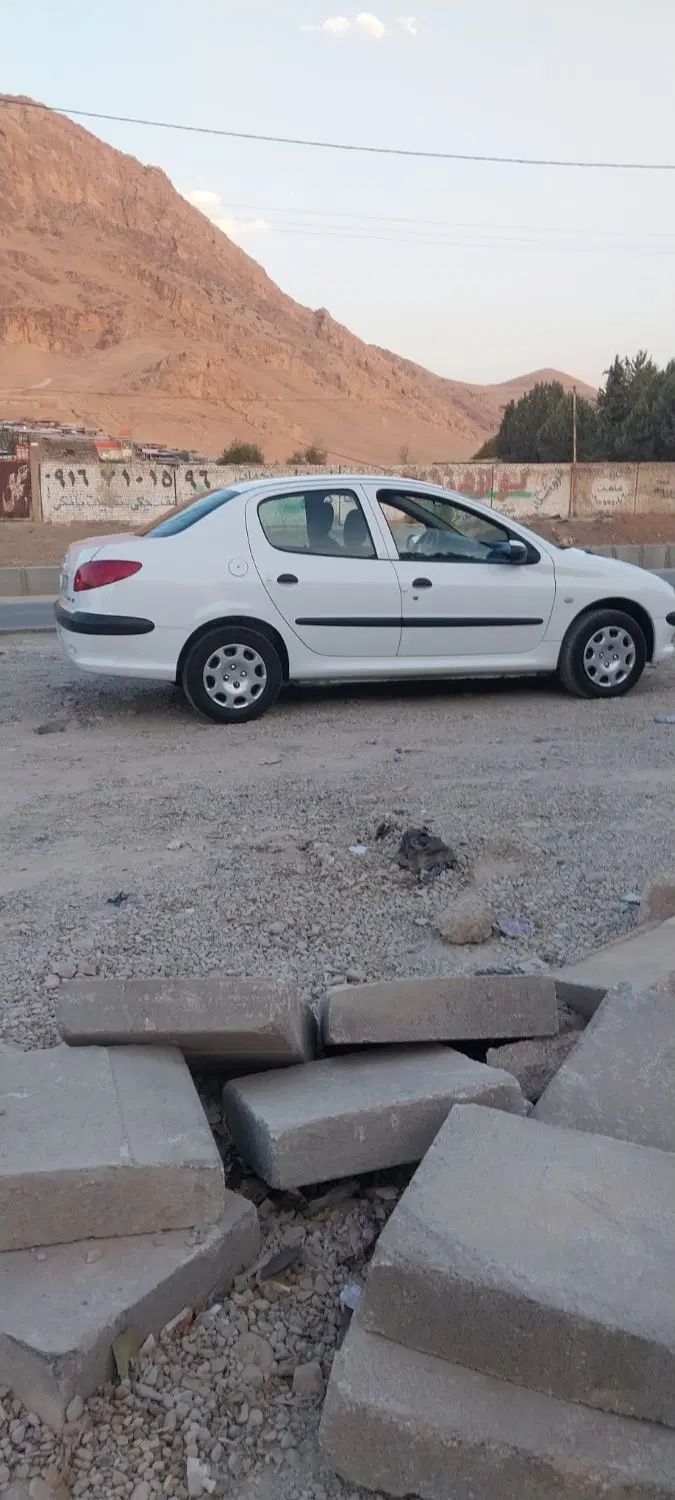 پژو ۲۰۶ صندوق دار v8 - 1397