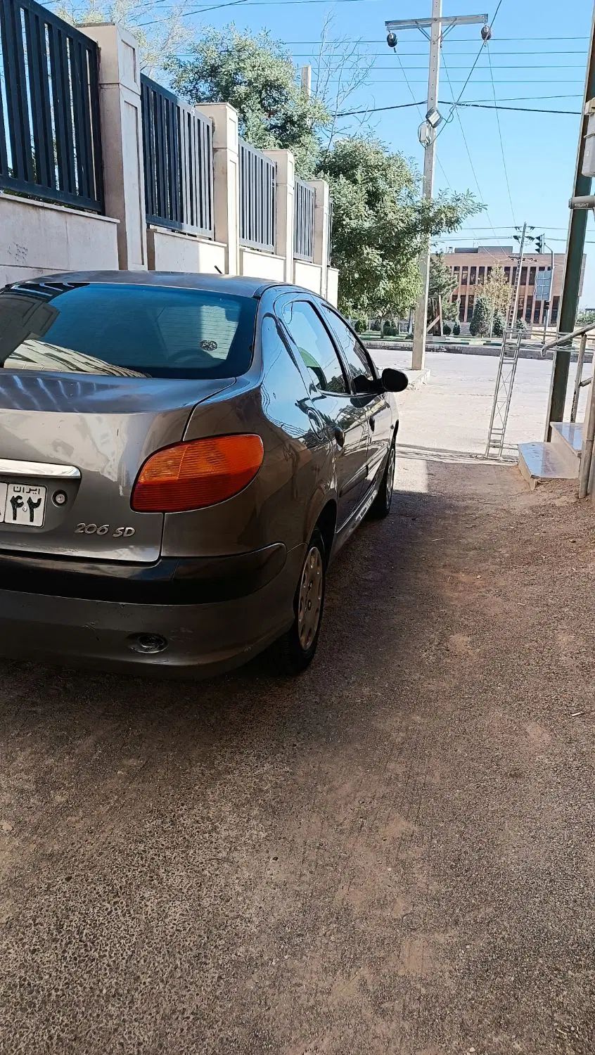 پژو ۲۰۶ صندوق دار v8 - 1389
