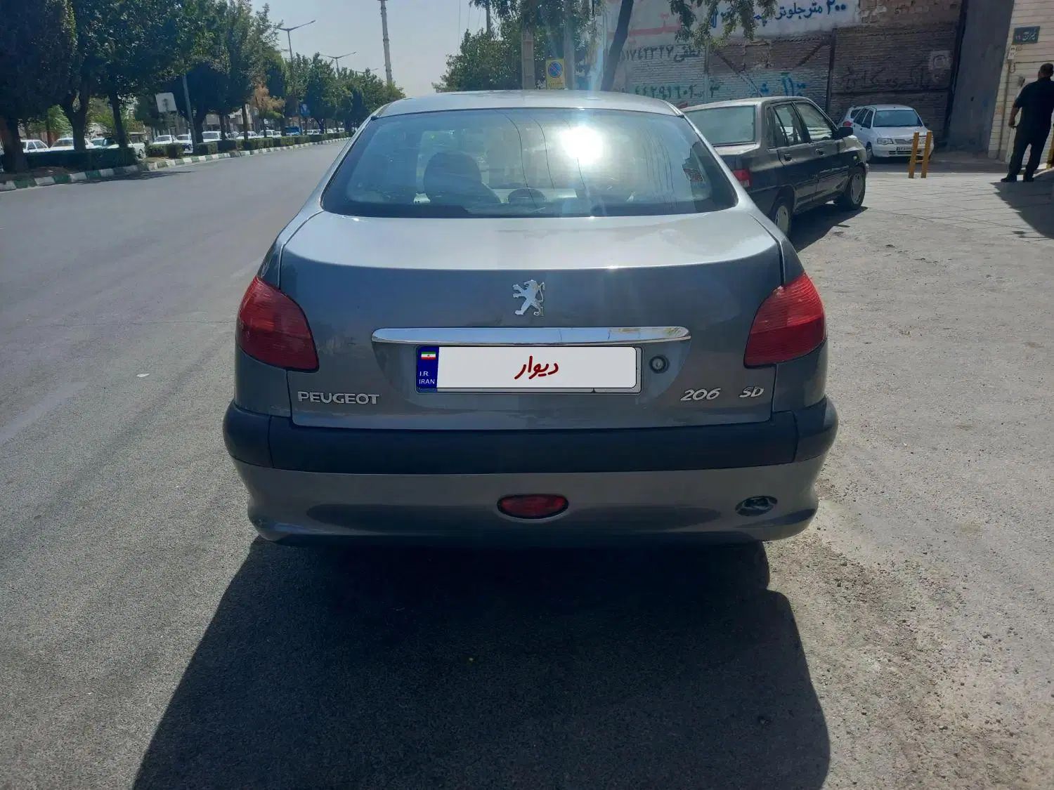 پژو ۲۰۶ صندوق دار v8 - 1386