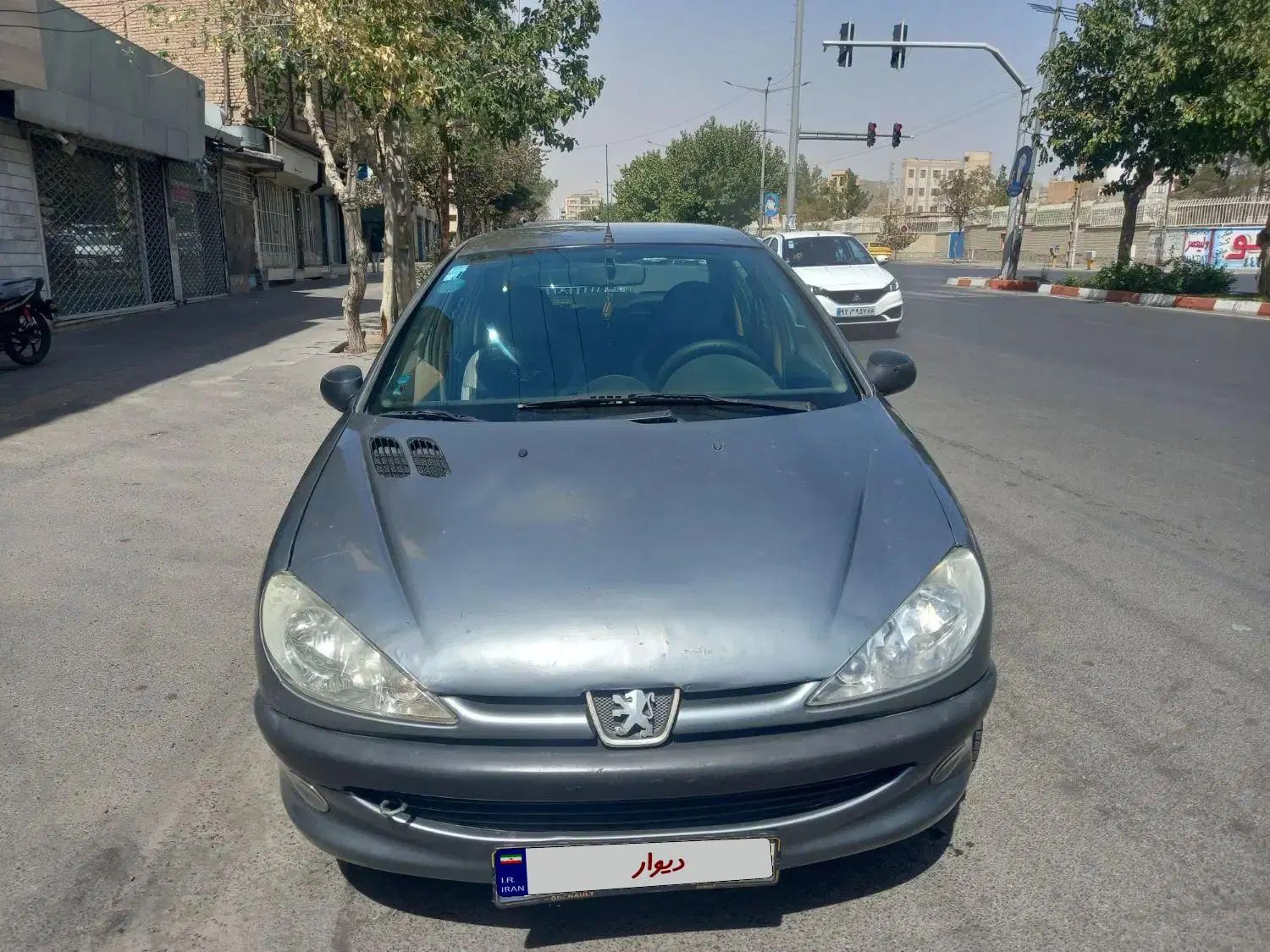پژو ۲۰۶ صندوق دار v8 - 1386