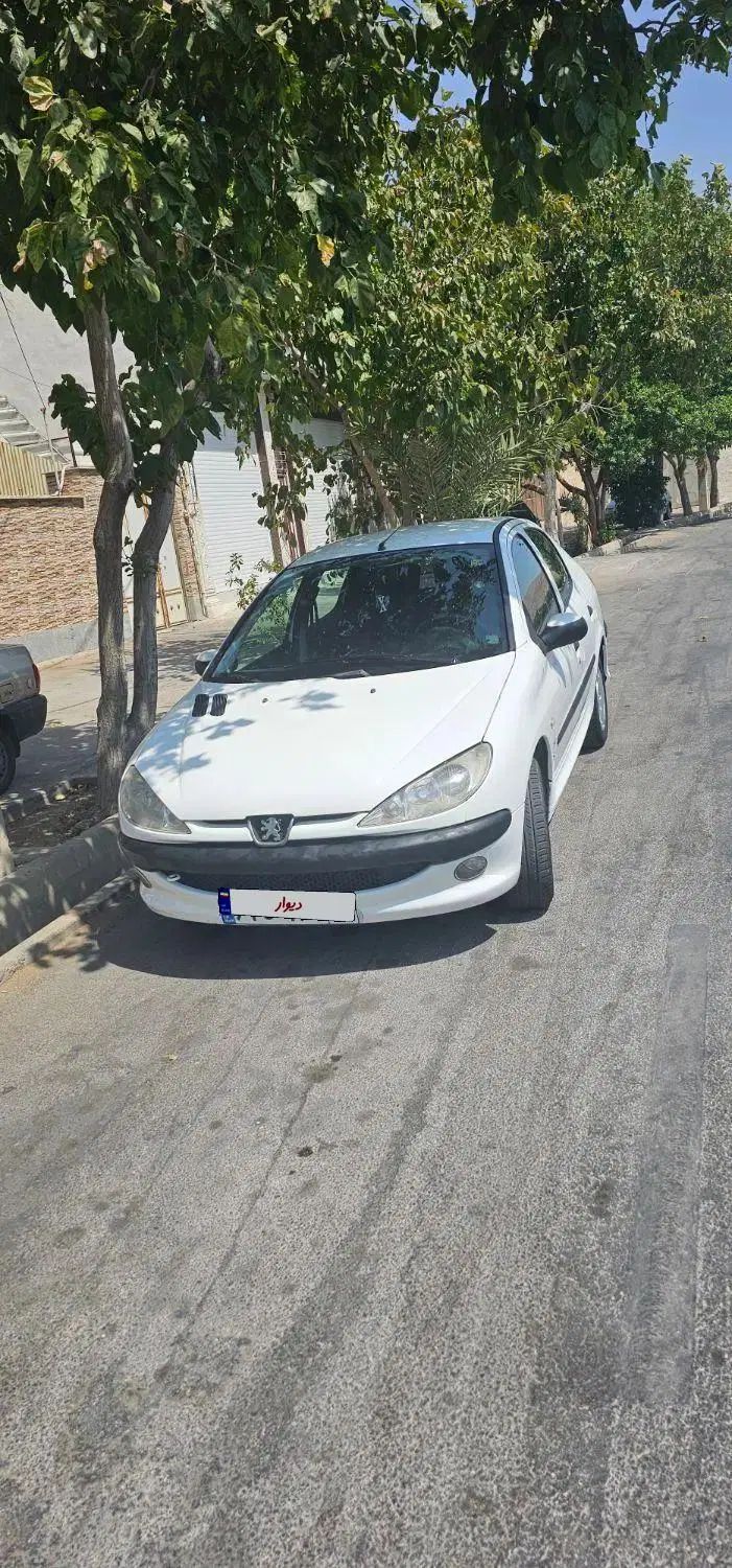 پژو ۲۰۶ صندوق دار v8 - 1395