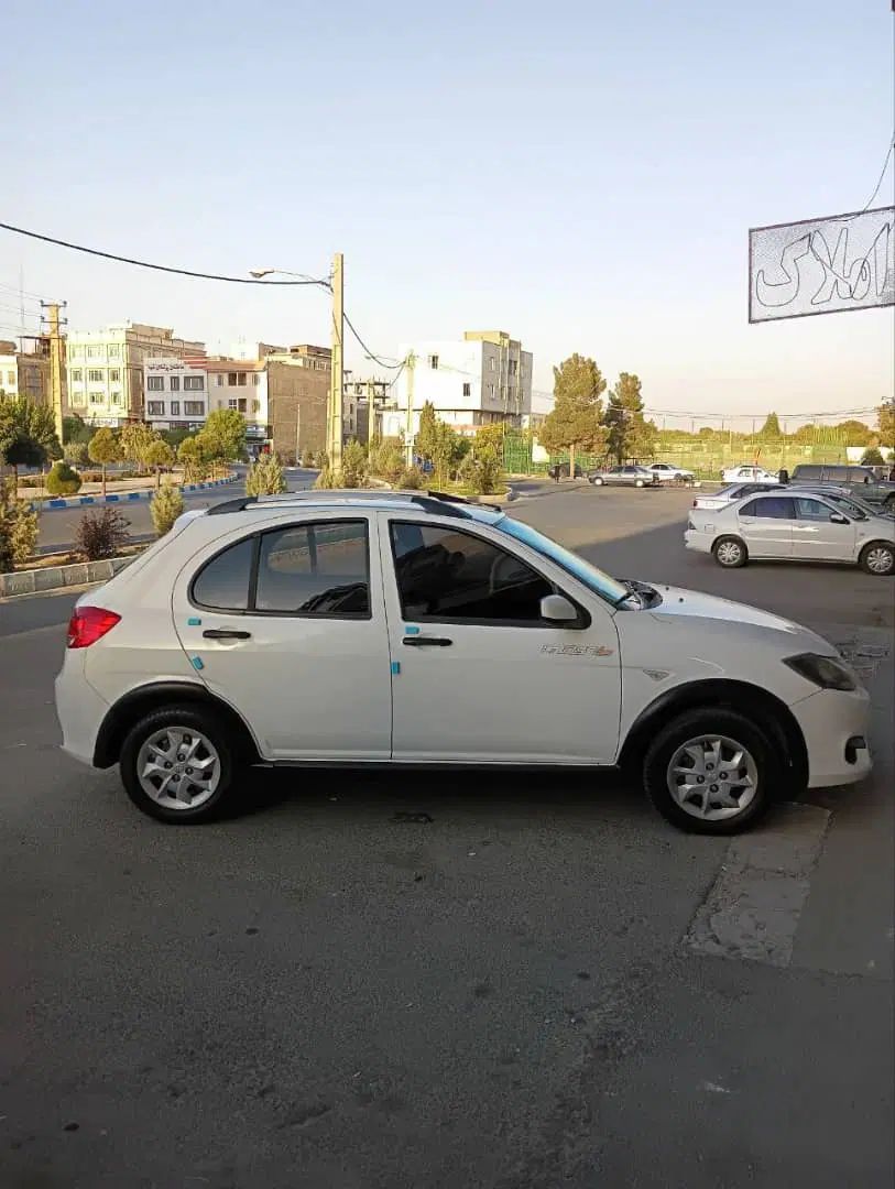 خودرو کوییک، معمولی آگهی ann_20535655