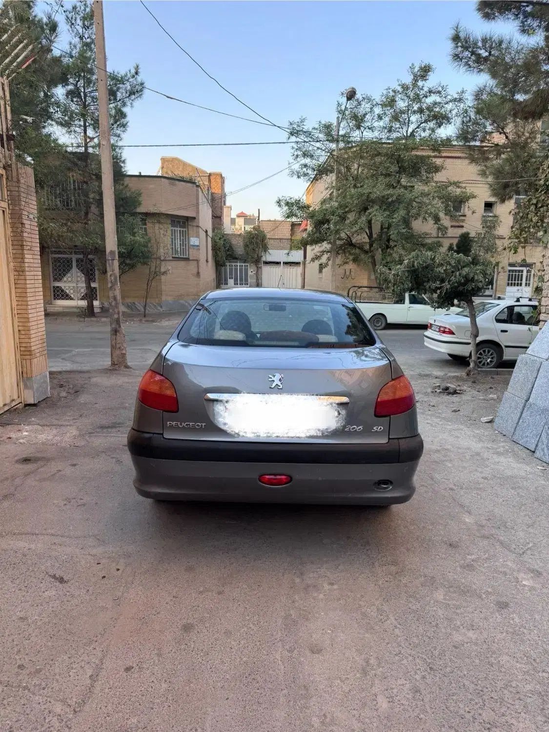 پژو ۲۰۶ صندوق دار v20 - 1388