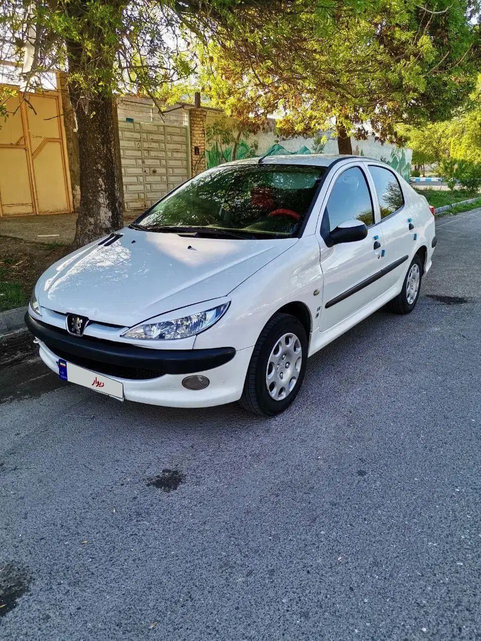 پژو ۲۰۶ صندوق دار v8 - 1393