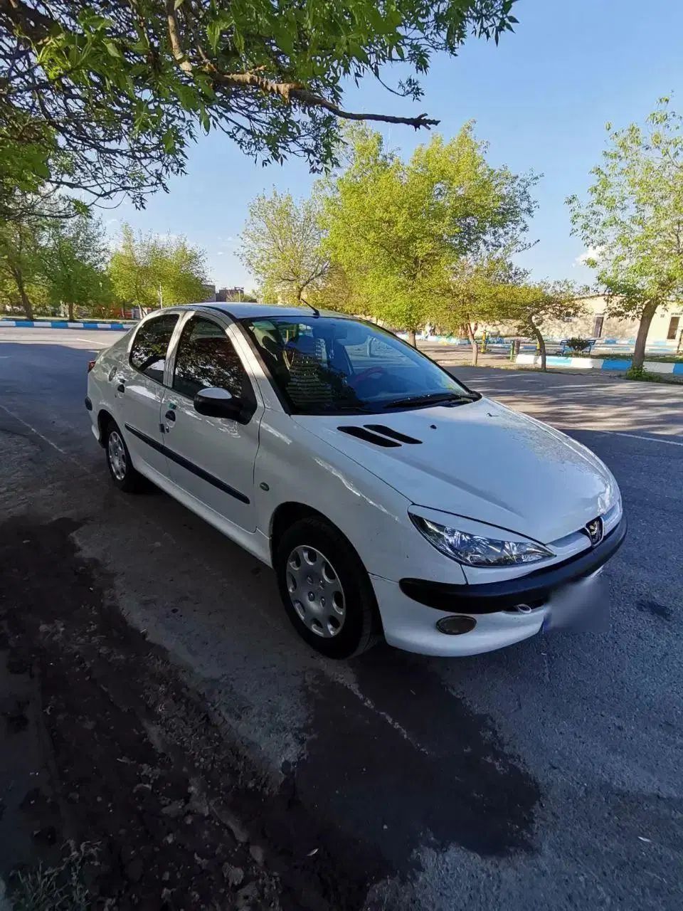 پژو ۲۰۶ صندوق دار v8 - 1393