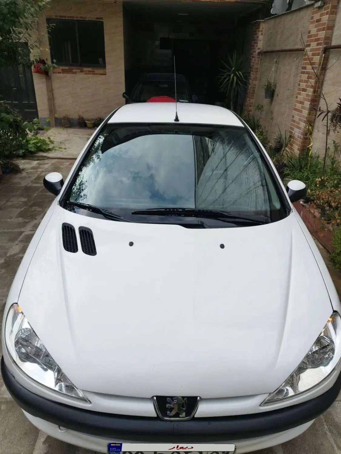 پژو ۲۰۶ صندوق دار v8 - 1390