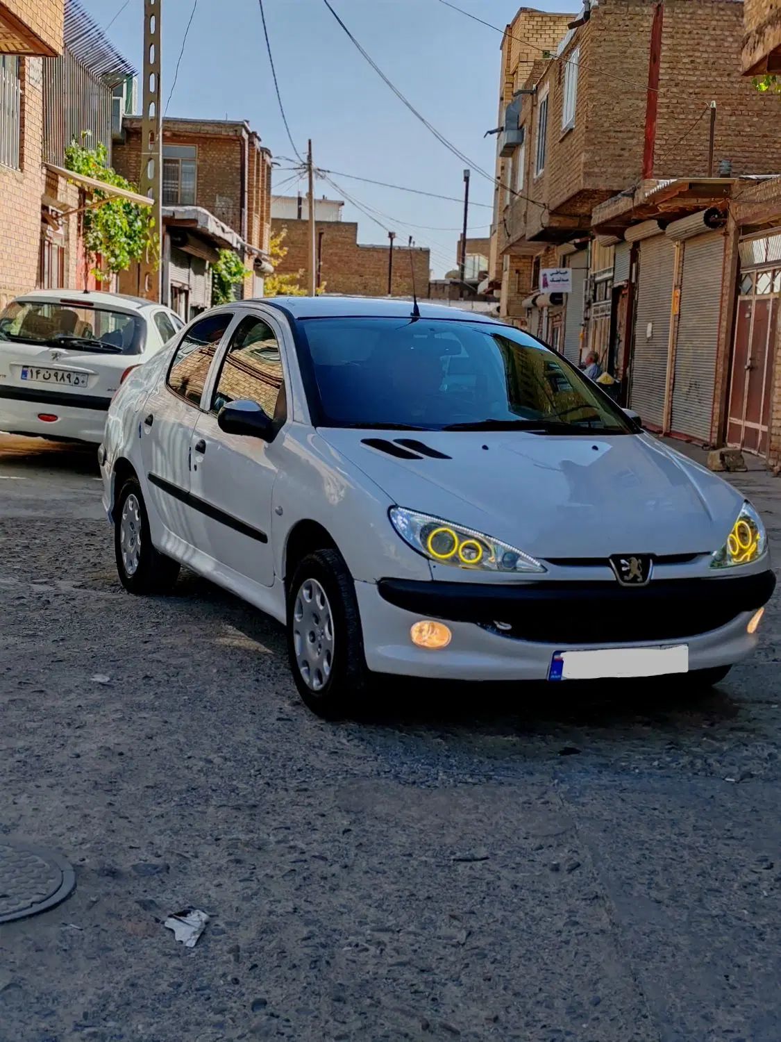 پژو ۲۰۶ صندوق دار v8 - 1391
