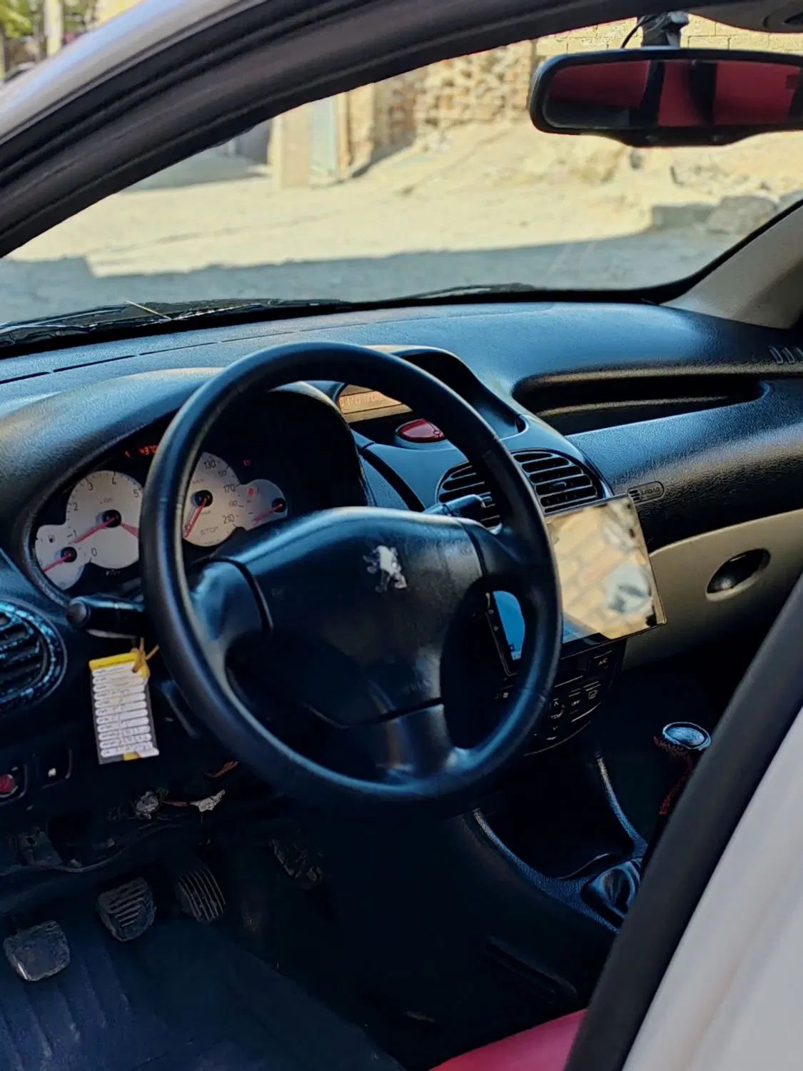 پژو ۲۰۶ صندوق دار v8 - 1391