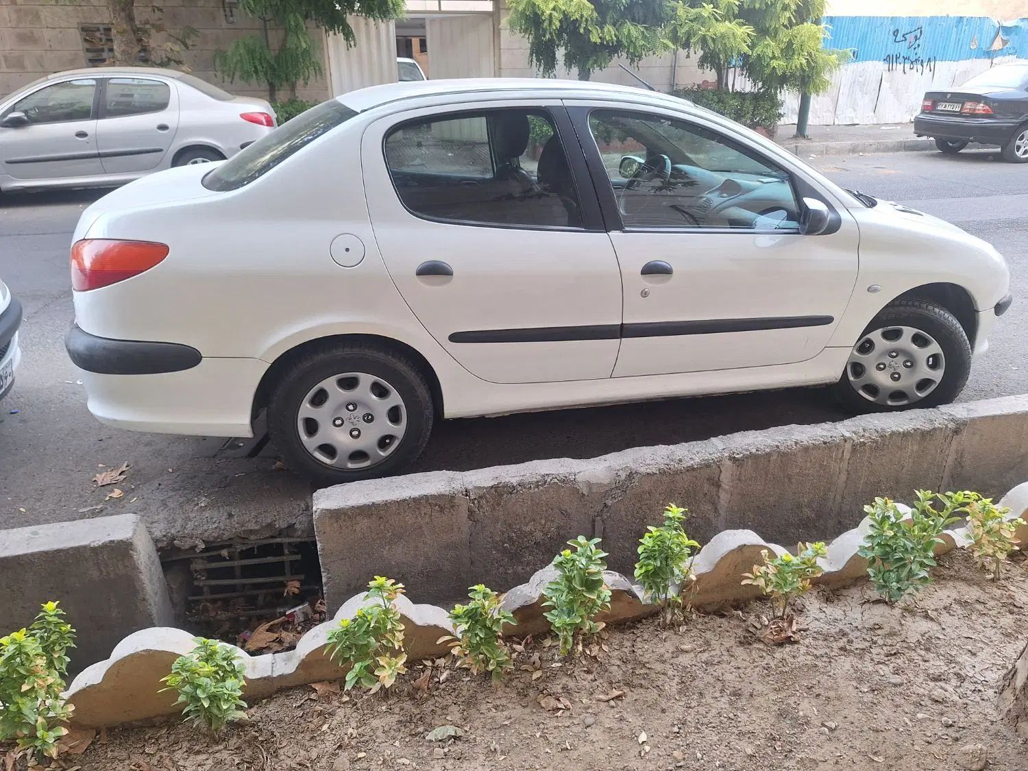 پژو ۲۰۶ صندوق دار v20 - 1386