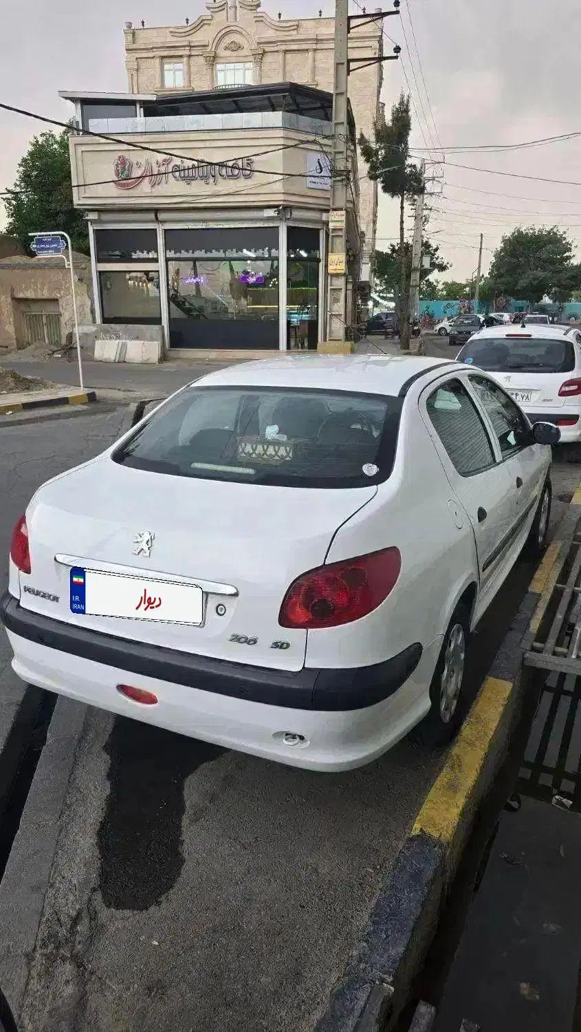 پژو ۲۰۶ صندوق دار v8 - 1394