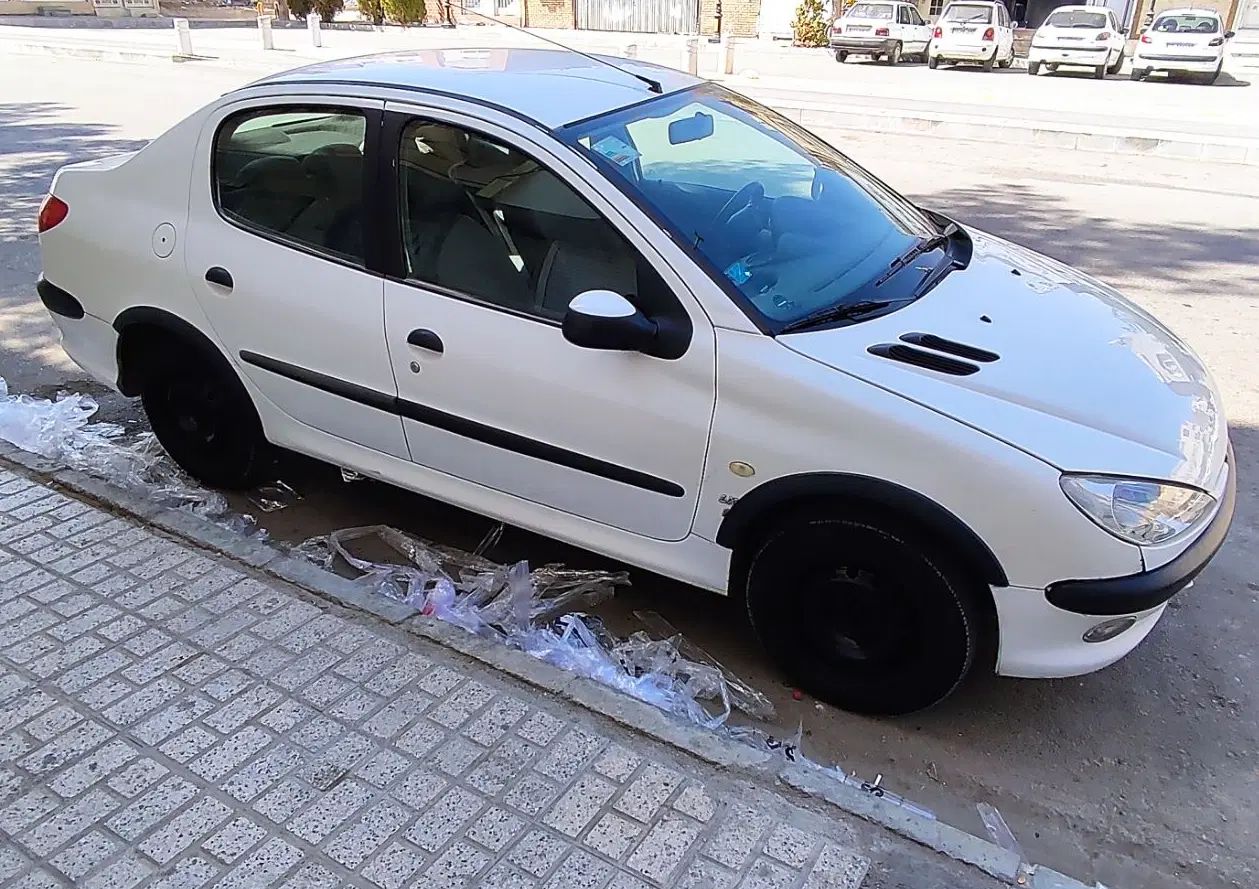 پژو ۲۰۶ صندوق دار v8 - 1388
