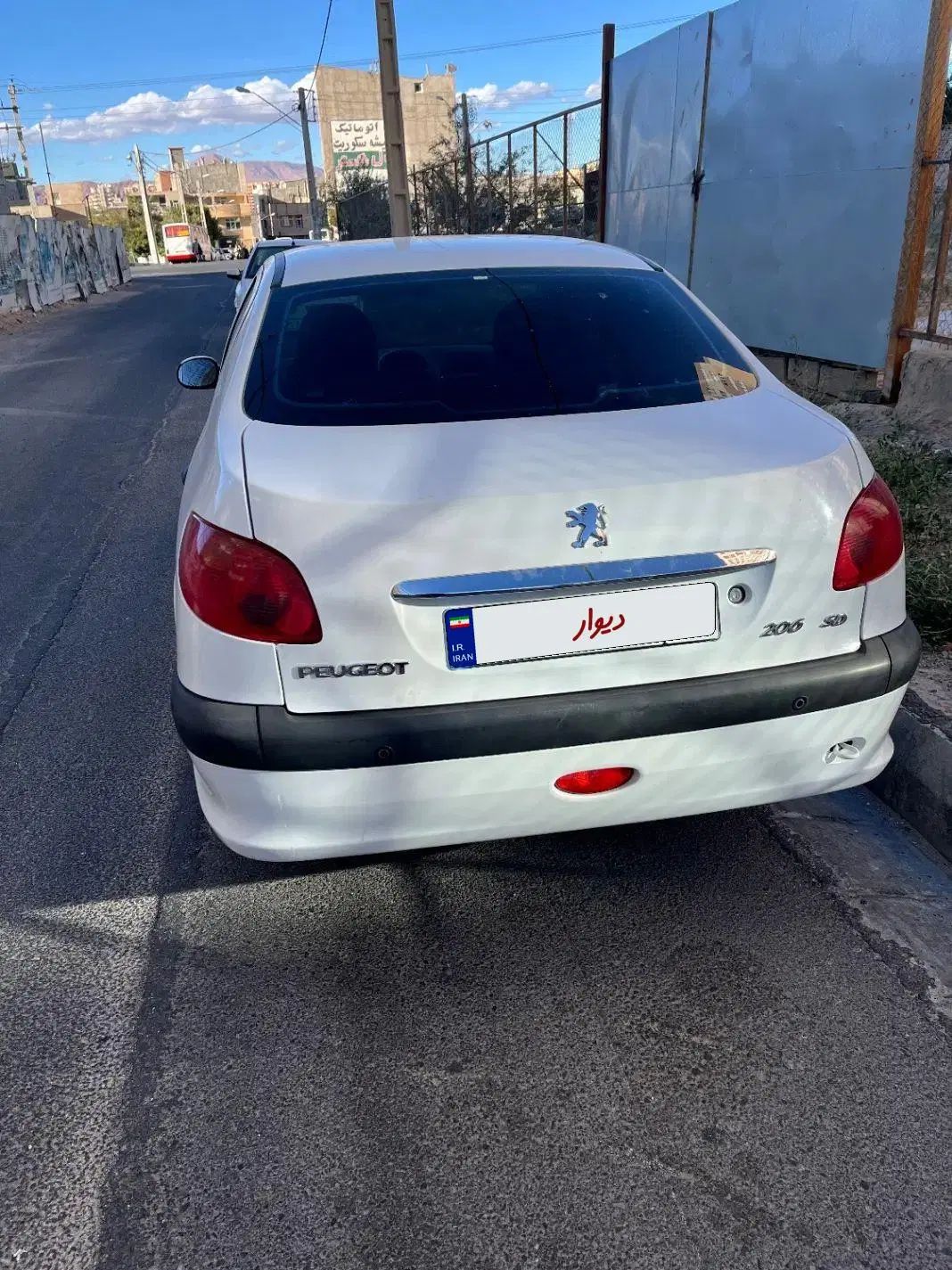 پژو ۲۰۶ صندوق دار v8 - 1397