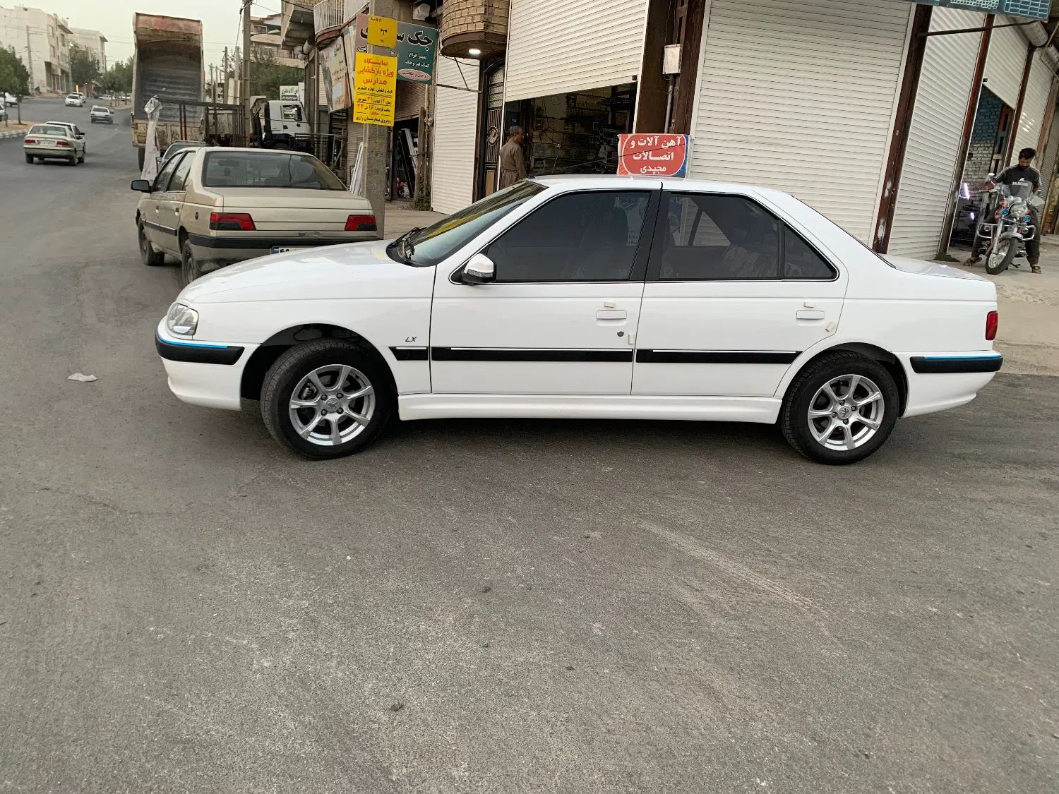 پژو پارس ELX-XU7P سفارشی - 1402